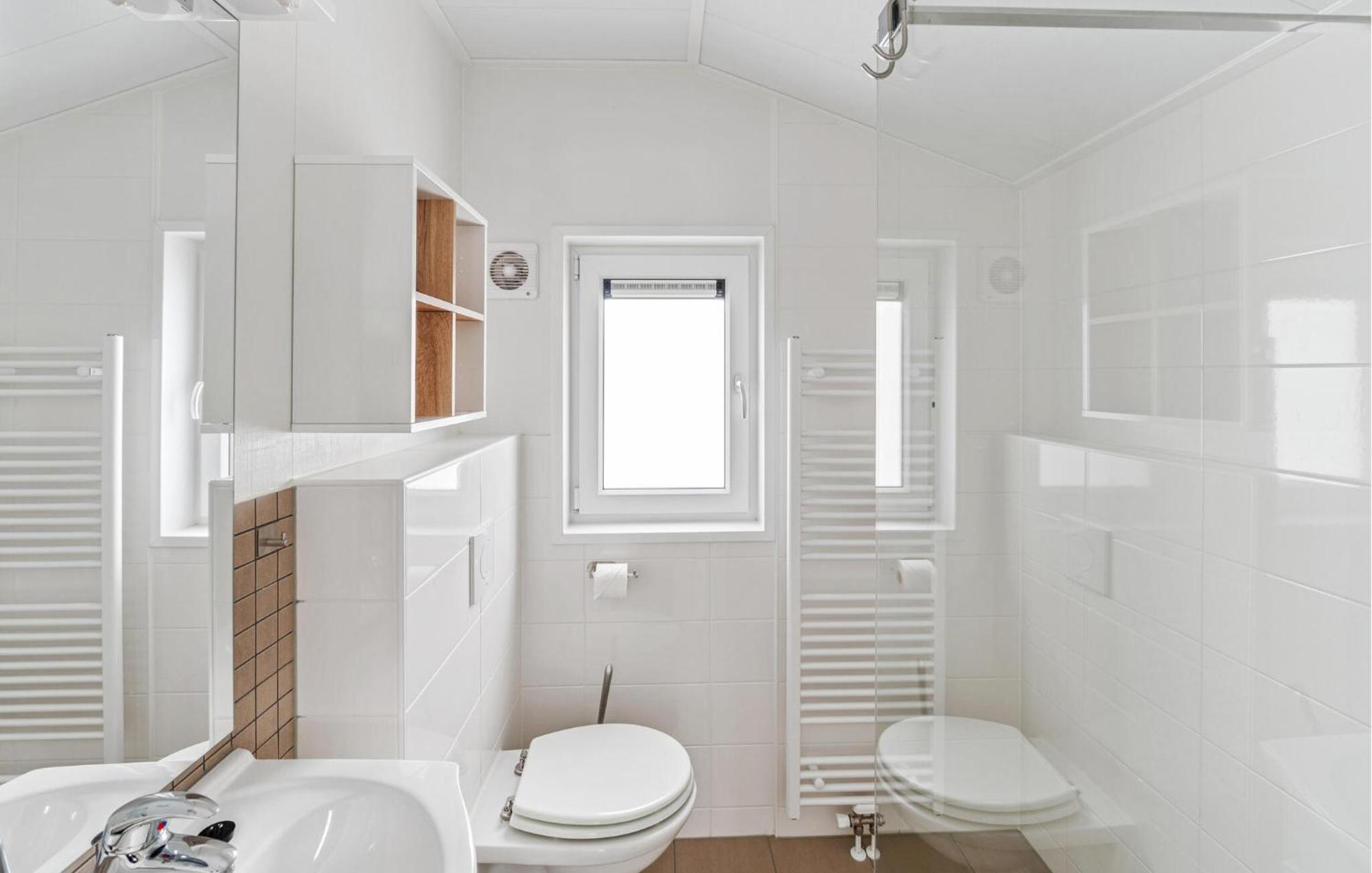 2 Bedroom Beautiful Home In Suesel Susel Buitenkant foto