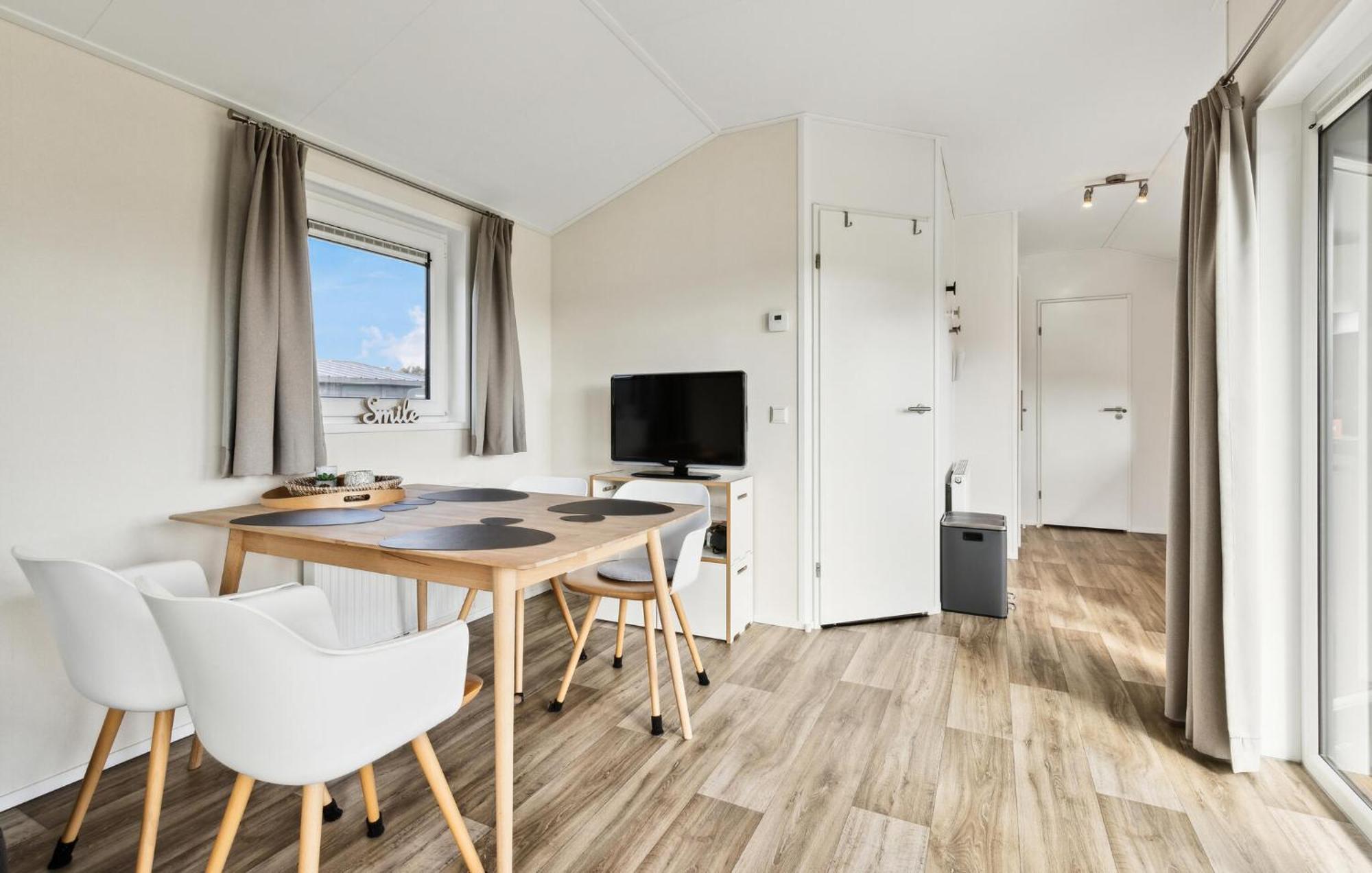 2 Bedroom Beautiful Home In Suesel Susel Buitenkant foto