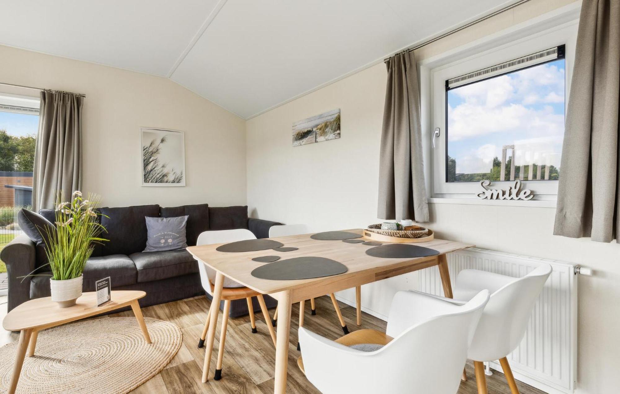 2 Bedroom Beautiful Home In Suesel Susel Buitenkant foto
